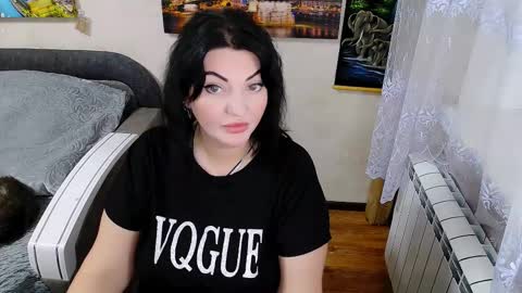 lady_boom_ online show from November 19, 2025, 6:52 pm