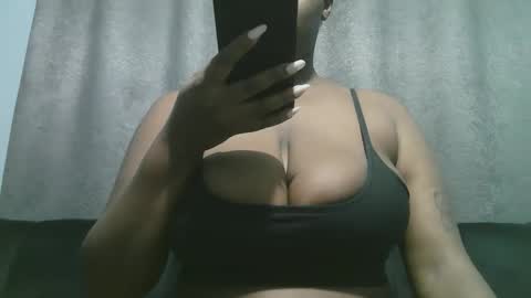 lady_dearra online show from December 21, 2025, 2:41 am