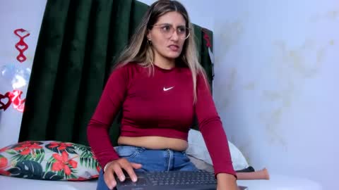 LADY  online show from February 16, 2025, 1:58 am