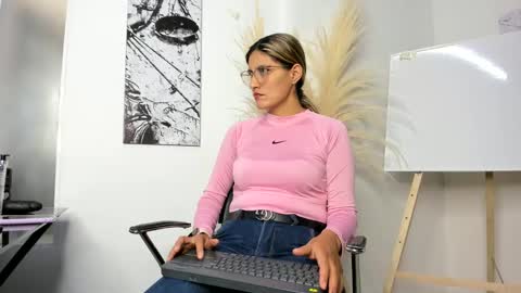 LADY  online show from March 5, 2025, 1:52 am