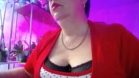 Snapshot of lady_gloria chatting on December 8, 2024, 7:58 am Lady Gloria online show from December 8, 2024, 7:58 am