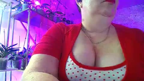 Lady Gloria online show from November 10, 2025, 5:06 am