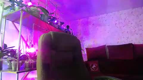 Lady Gloria online show from December 20, 2025, 7:59 am