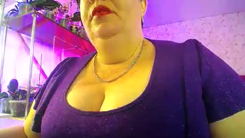 Lady Gloria online show from May 26, 2026, 7:15 am