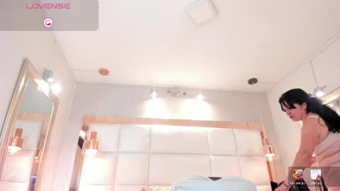 Snapshot of lady_hellen chatting on February 2, 2026, 9:02 pm online show from February 2, 2026, 9:02 pm