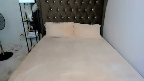 lady_moriseth online show from March 25, 2026, 5:24 am