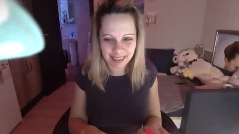 lady_smile69 online show from February 12, 2025, 5:05 am