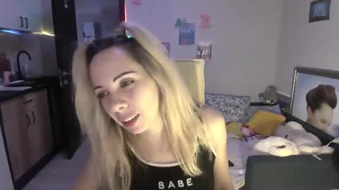 lady_smile69 online show from October 30, 2025, 6:41 pm