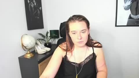 Snapshot of ladyalessa chatting on July 17, 2026, 6:09 am ALESSA online show from July 17, 2026, 6:09 am