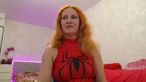 Sima Ladybigsmile online show from June 3, 2026, 5:18 pm