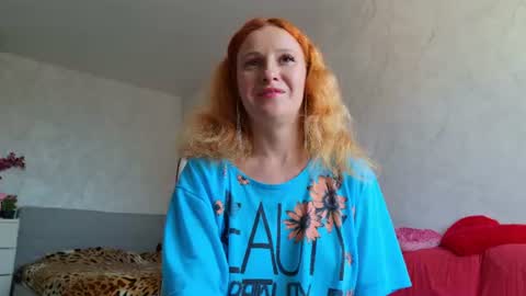 Sima Ladybigsmile online show from June 8, 2026, 6:47 am