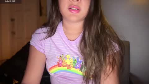 Snapshot of ladybird21 chatting on November 23, 2025, 12:38 pm Aria online show from November 23, 2025, 12:38 pm