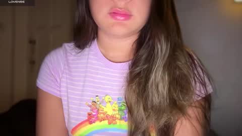 Snapshot of ladybird21 chatting on December 16, 2025, 5:23 am Aria online show from December 16, 2025, 5:23 am