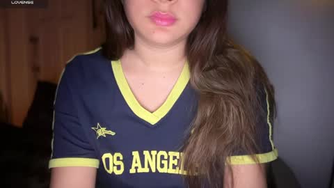 Snapshot of ladybird21 chatting on April 1, 2026, 9:54 am Aria online show from April 1, 2026, 9:54 am