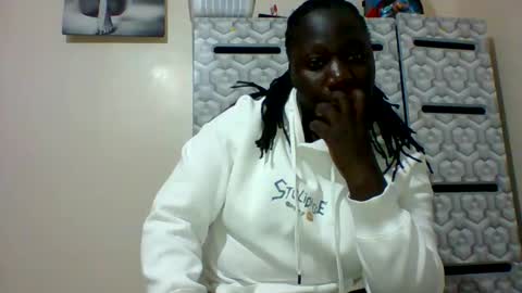 lindah32 online show from December 30, 2024, 5:23 pm