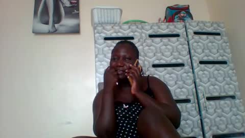 lindah32 online show from January 4, 2025, 12:38 pm