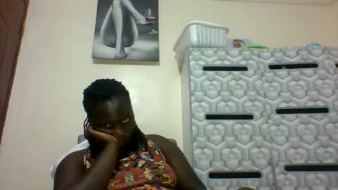 lindah32 online show from January 13, 2025, 5:55 pm