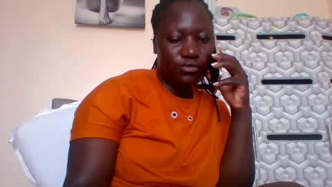 lindah32 online show from January 14, 2025, 10:38 am