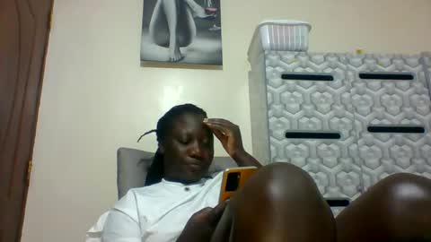 lindah32 online show from January 15, 2025, 9:51 pm