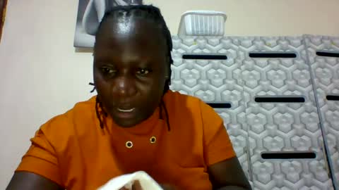 lindah32 online show from January 23, 2025, 9:39 pm