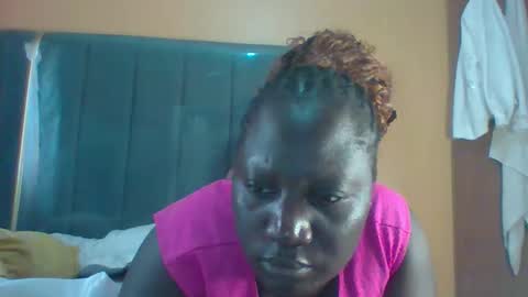 lindah32 online show from September 24, 2025, 8:17 am