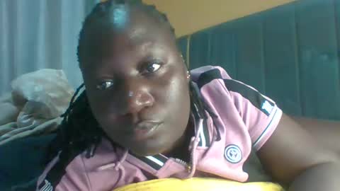 lindah32 online show from November 23, 2025, 10:42 pm