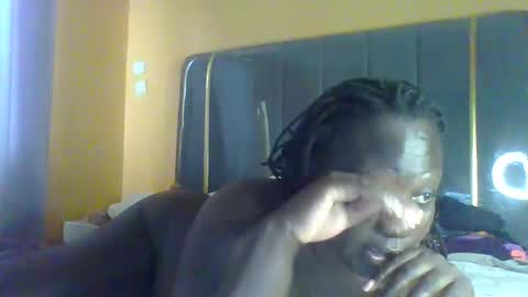 lindah32 online show from March 10, 2026, 11:48 am