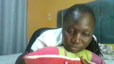 Snapshot of ladyblossoms19 chatting on June 25, 2026, 11:20 pm lindah32 online show from June 25, 2026, 11:20 pm