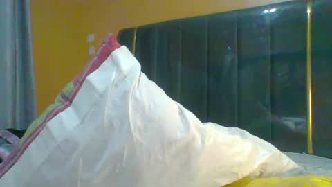 Snapshot of ladyblossoms19 chatting on July 11, 2026, 12:35 am lindah32 online show from July 11, 2026, 12:35 am