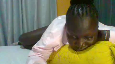 Snapshot of ladyblossoms19 chatting on July 14, 2026, 11:32 pm lindah32 online show from July 14, 2026, 11:32 pm