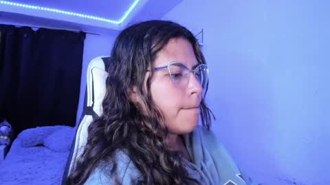 Snapshot of ladybrown_16 chatting on March 17, 2026, 1:10 am Lady online show from March 17, 2026, 1:10 am