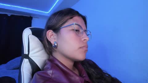 Snapshot of ladybrown_16 chatting on March 21, 2026, 2:05 am Lady online show from March 21, 2026, 2:05 am