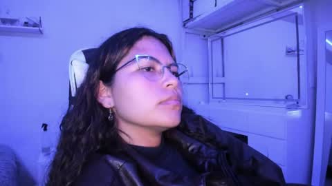 Snapshot of ladybrown_16 chatting on April 17, 2026, 2:25 am Lady online show from April 17, 2026, 2:25 am