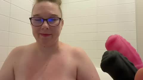 Snapshot of ladycherielynn chatting on June 27, 2026, 2:23 pm LadyCherieLynn online show from June 27, 2026, 2:23 pm