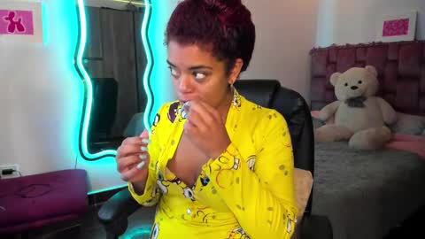 leidy daniela online show from January 19, 2025, 10:06 am