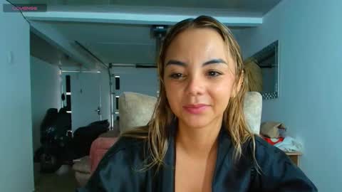 Snapshot of ladydi069 chatting on October 22, 2025, 8:30 pm Hello im lady nice to meet you online show from October 22, 2025, 8:30 pm