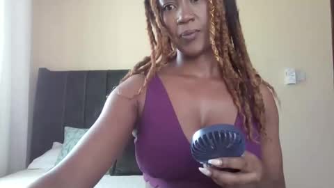 Snapshot of ladyhotpot chatting on February 11, 2026, 1:27 pm ladyhotpot online show from February 11, 2026, 1:27 pm