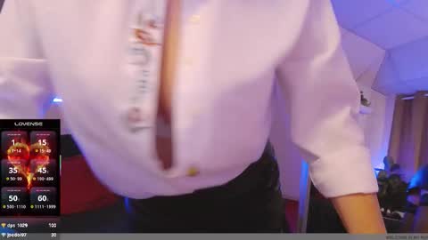  Lady Jeen    Back on Sunday 8th of December online show from January 17, 2026, 6:33 pm