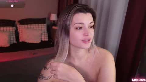 ladylancaster online show from November 30, 2025, 4:00 pm