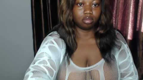 Snapshot of ladynina_ninss chatting on May 10, 2026, 8:52 am youngladynina online show from May 10, 2026, 8:52 am