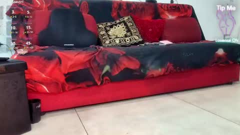 Snapshot of ladyoxana chatting on July 16, 2026, 1:33 am Oxana online show from July 16, 2026, 1:33 am