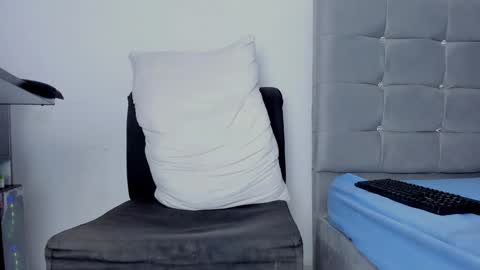 Ladysexy hot19  online show from January 22, 2025, 4:55 am