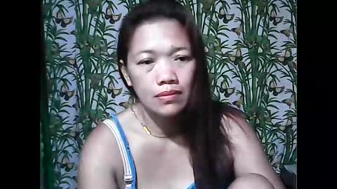 Snapshot of ladysweet4u69 chatting on April 21, 2026, 5:39 pm ladysweet4u69 online show from April 21, 2026, 5:39 pm
