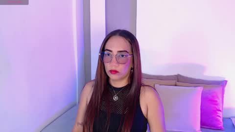 Isabella  online show from April 2, 2026, 10:07 pm