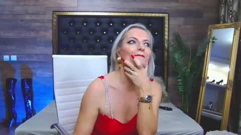 Snapshot of ladytouch chatting on December 10, 2024, 2:38 am ladytouch online show from December 10, 2024, 2:38 am