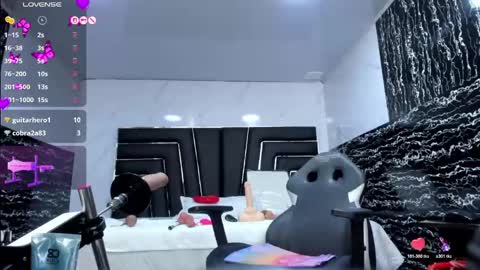 Snapshot of ladyy_scarlett chatting on June 5, 2026, 6:52 am Ladyy Scarlett online show from June 5, 2026, 6:52 am
