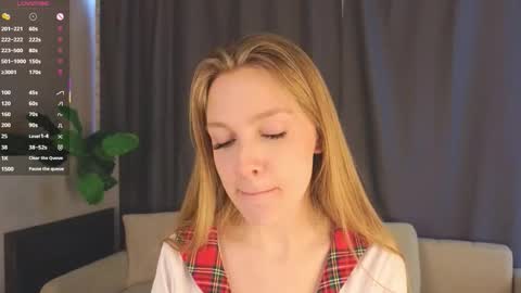 Snapshot of lafeti chatting on February 19, 2026, 6:42 am Lilia online show from February 19, 2026, 6:42 am