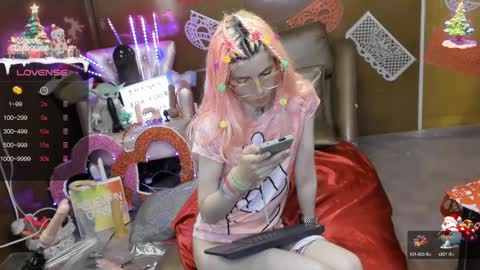 Skinnygirl online show from February 4, 2025, 2:07 am