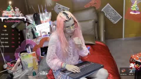 Skinnygirl online show from February 5, 2025, 1:15 am