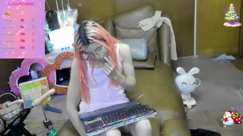 Skinnygirl online show from September 19, 2025, 12:45 am